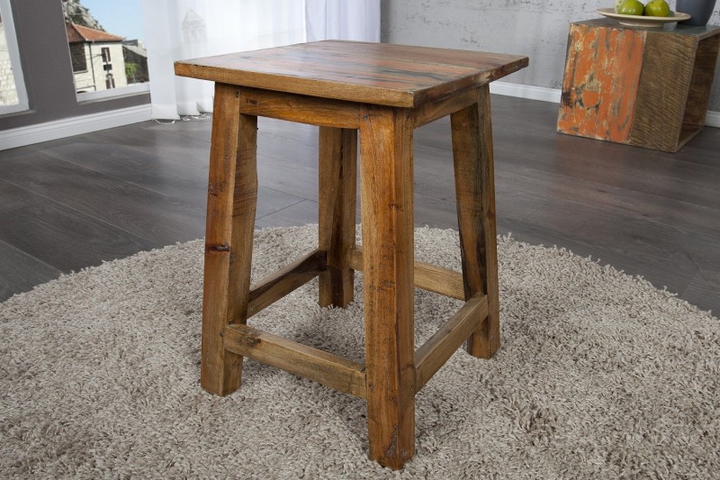 Tabouret design de 45cm en bois massif recyclé