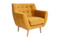 Fauteuil design scandinave en tissu moutarde avec pieds en bois naturel