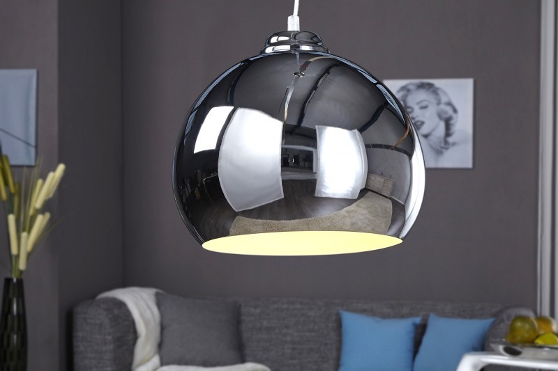 Lampe suspendue design boule en métal chromé