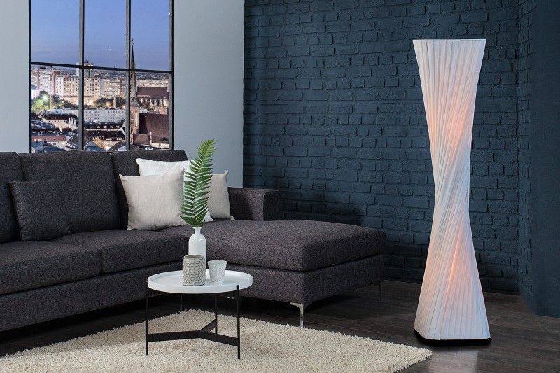 Lampadaire ovale 120 cm en tissu de latex plissé coloris blanc