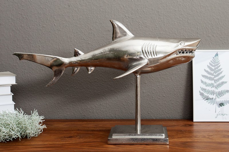 Objet décoratif design requin en aluminium coloris argenté