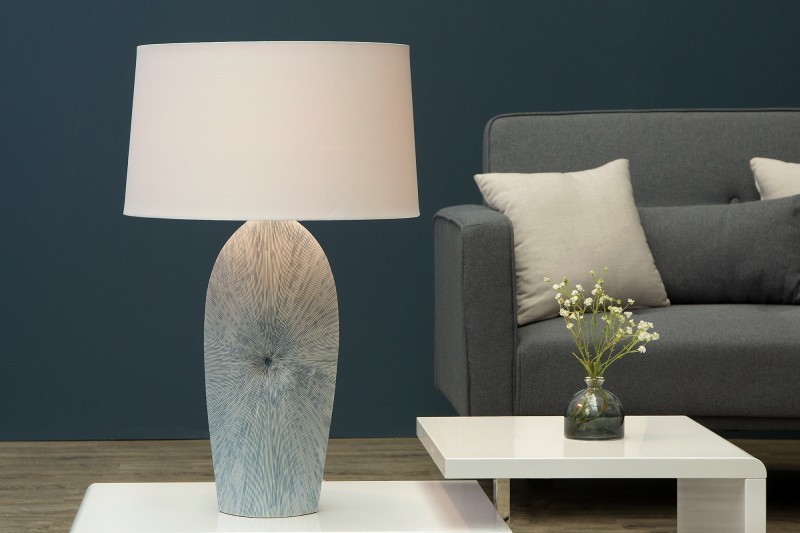 Lampe à poser design coloris bleu et beige en lin et céramique