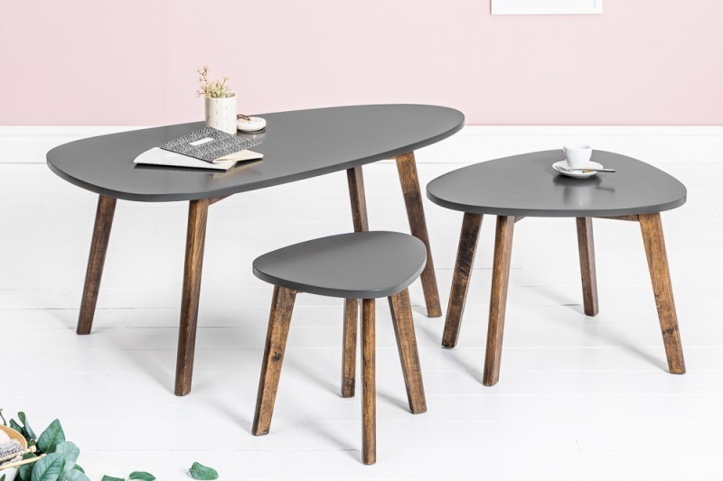 Ensemble de 3 tables d'appoint design scandinave coloris gris avec des pieds en bois massif